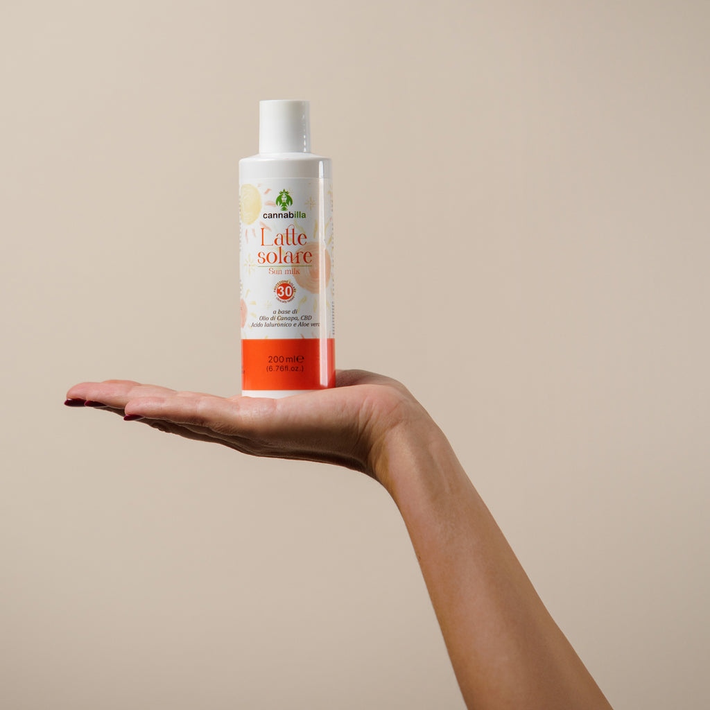 Latte Solare SPF 30 con Canapa e CBD
